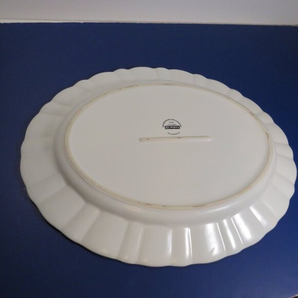 Light Cream Heavyweight Platter with thick ruffled edge stoneware micro safe - Picture 5 of 6